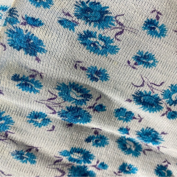 Vintage Fashion Fabrics Pre Cut Blue Floral Fabric - Picture 9 of 13